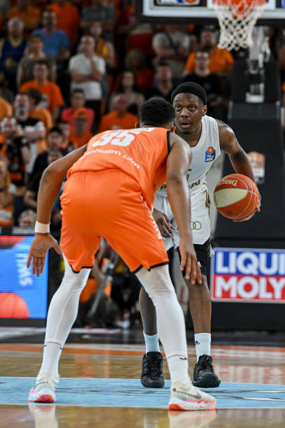 的自然出现 的自然出现